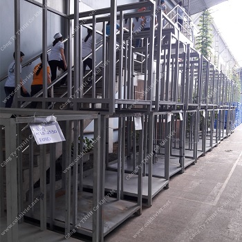 Stacking Iron Pallet