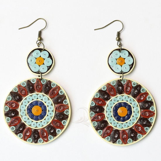 Quilling paper earrings
