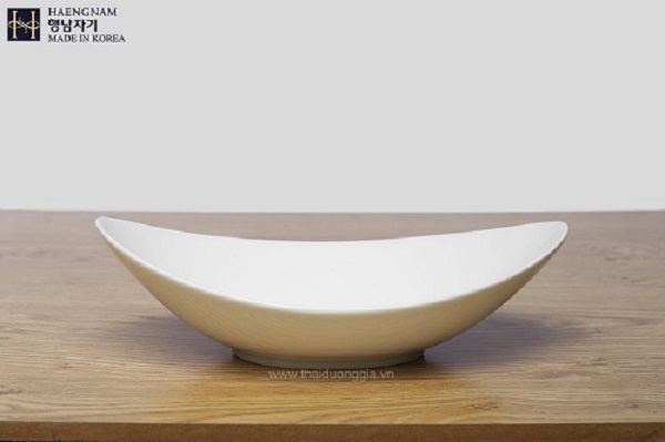 Oval bone ash porcelain plate