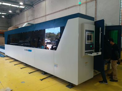 Double-Table Fiber Laser Cutting Machine