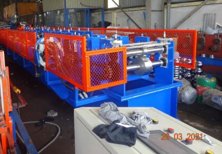 C, Omega auto interchangeable roll forming machine