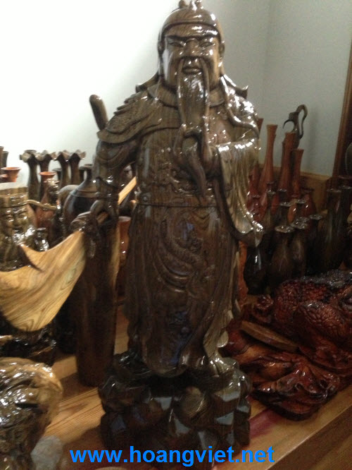 Guardian wooden statue