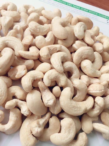 White cashew kernels WW240
