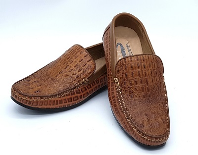 Crocodile leather patterned slip-ons
