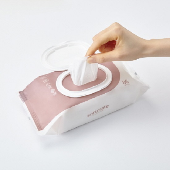 Non woven wet wipes
