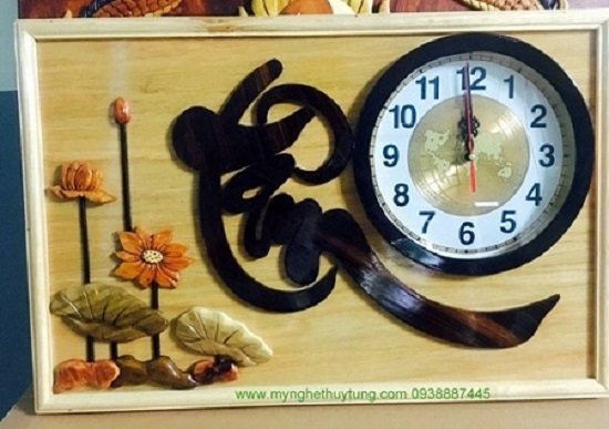 Wooden clock picture