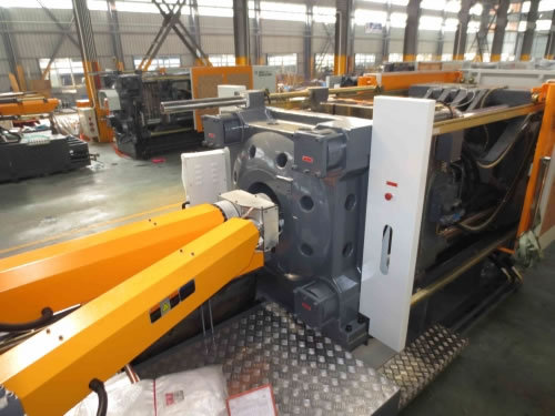Mixed Two Color Injection Molding Machine (HXS/H Model)