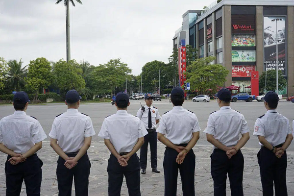 Shopping Mall Security Service